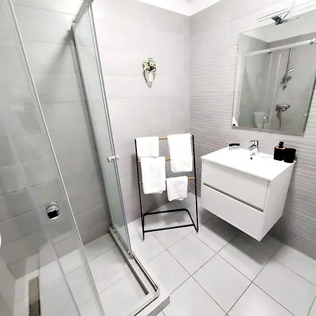 Delmar Premium Cu Piscina In Nord 아파트 마마이아