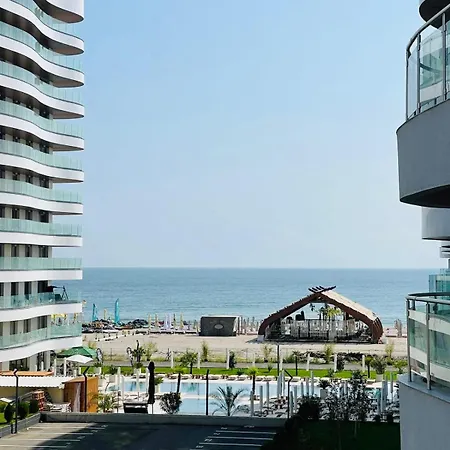 아파트 Delmar Premium Cu Piscina In Nord 마마이아