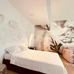 Delmar Premium Cu Piscina In Nord Apartment