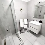 Delmar Premium Cu Piscina In Nord Apartment Mamaia