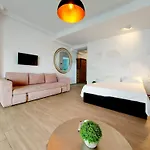 Delmar Premium Cu Piscina In Nord * Mamaia