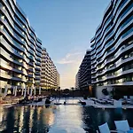 Apartment Delmar Premium Cu Piscina In Nord *