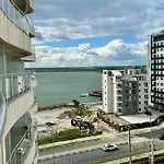 Apartment Delmar Premium Cu Piscina In Nord