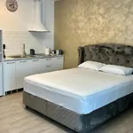 Delmar Premium Cu Piscina In Nord Mamaia