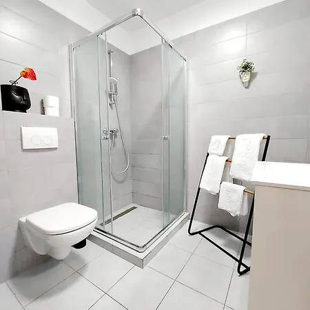 Apartment Delmar Premium Cu Piscina In Nord Mamaia