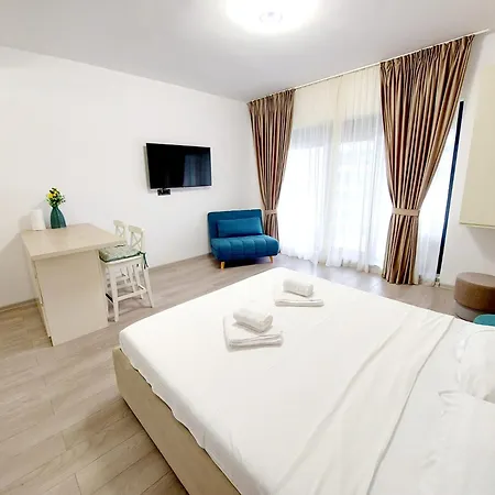 Delmar Premium Cu Piscina In Nord *